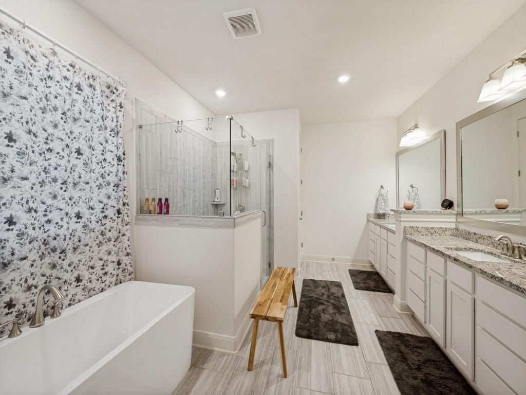 102 White Oak Drive Property Photo 10