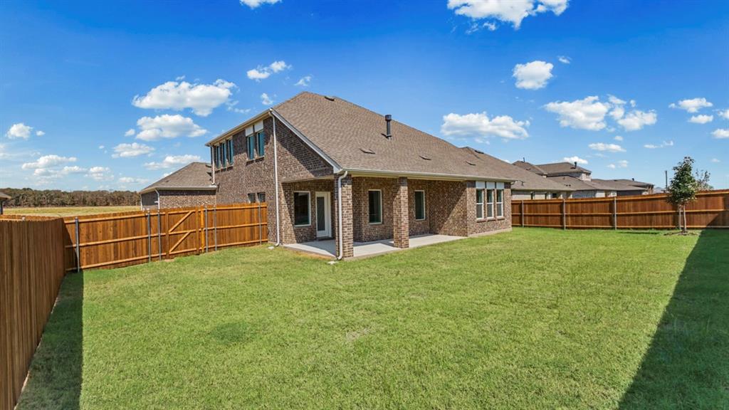 9516 Bently Boulevard Property Photo 5