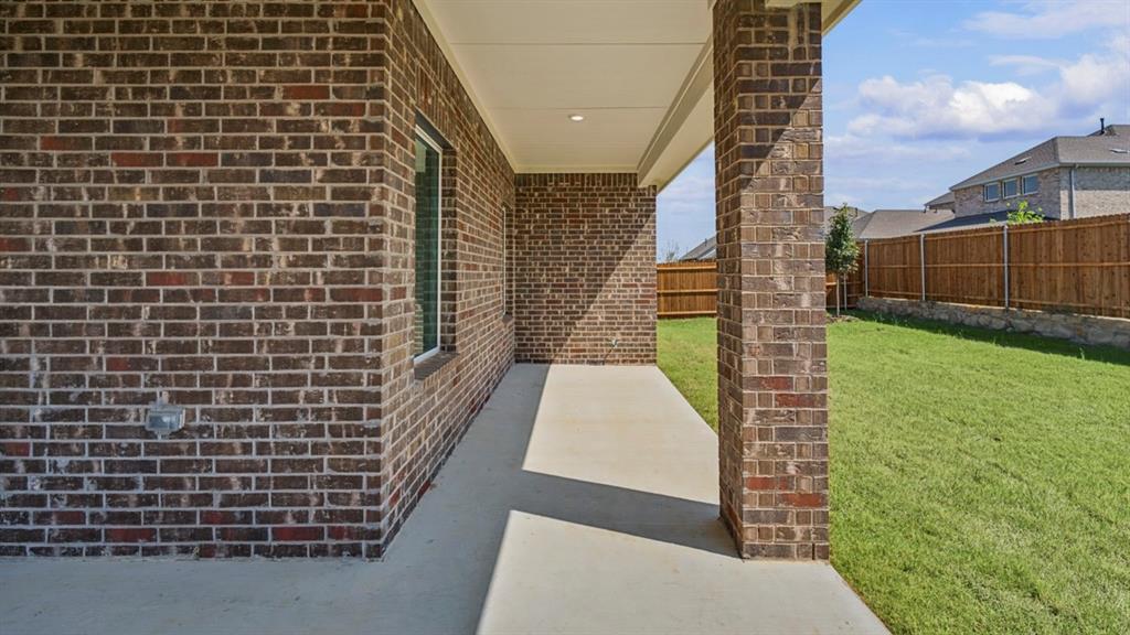9516 Bently Boulevard Property Photo 7