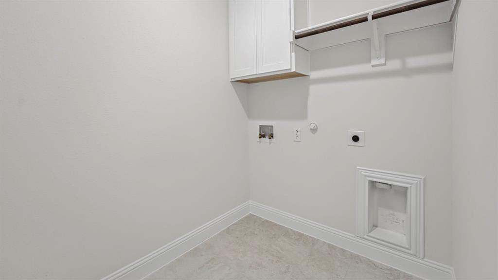 9516 Bently Boulevard Property Photo 28