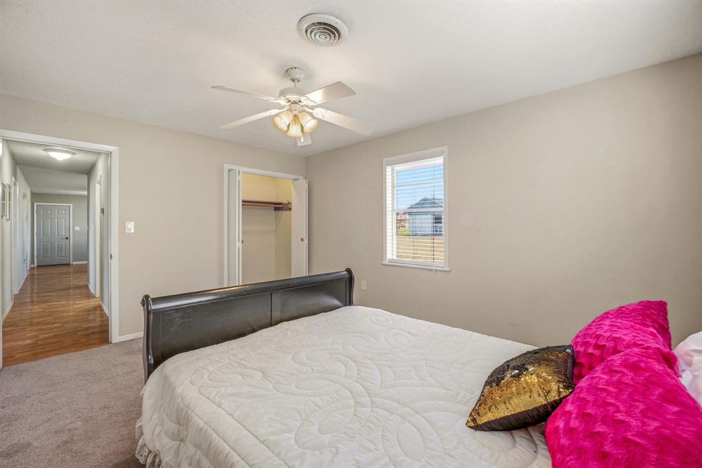 925 N Kirk Street Property Photo 16