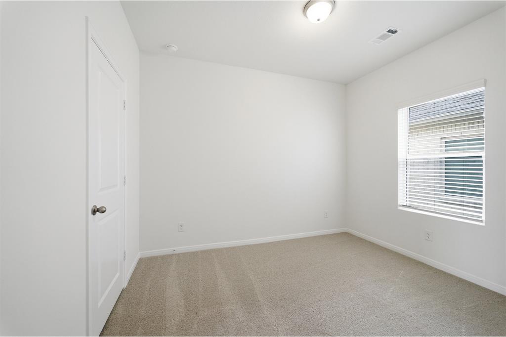 5207 Millbrook Drive Property Photo 22