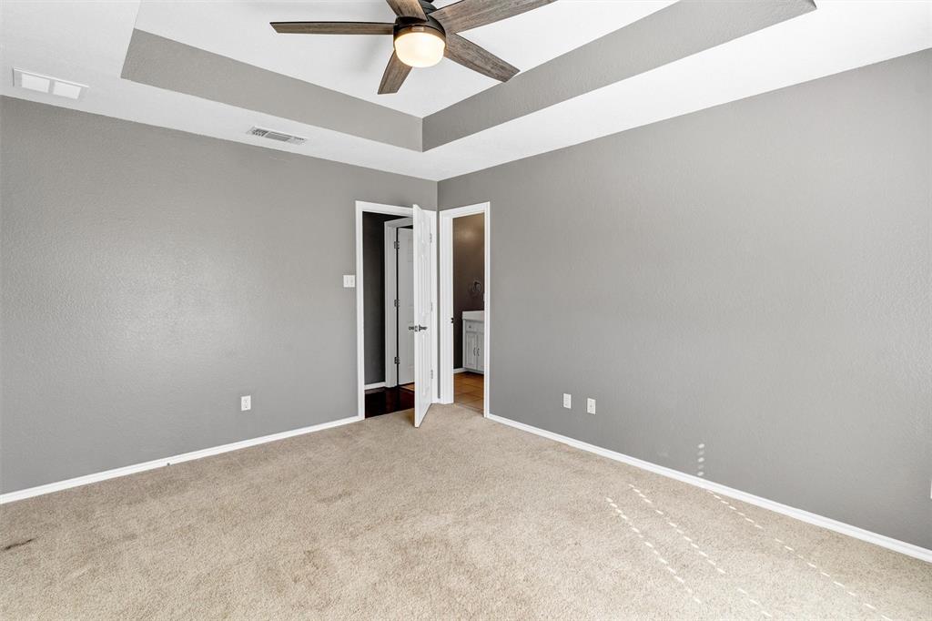 9219 Hanging Moss Drive Property Photo 17
