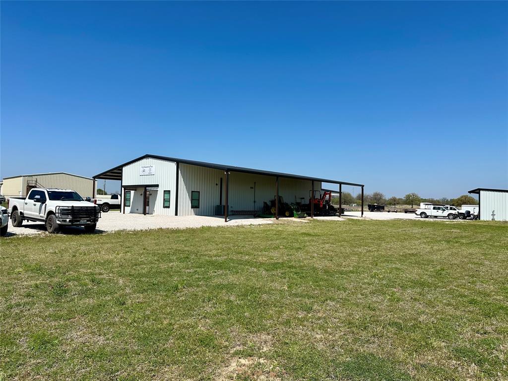 407 Fm 3381 Property Photo 3