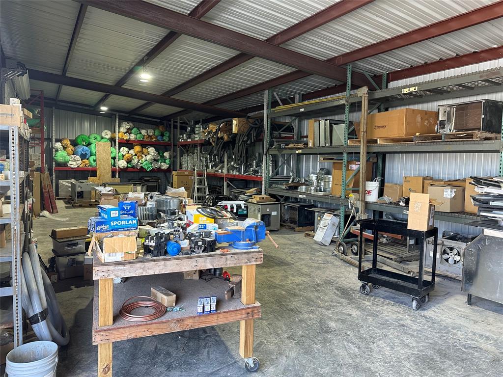 407 Fm 3381 Property Photo 15