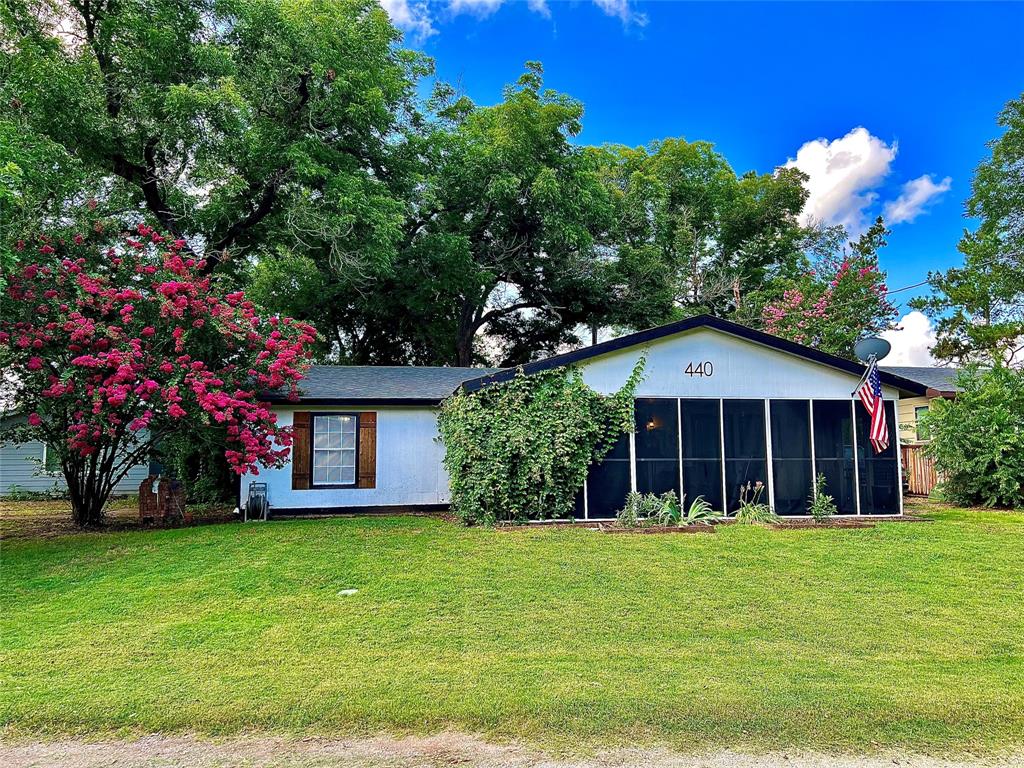 440 Hillcroft Drive Property Photo 1