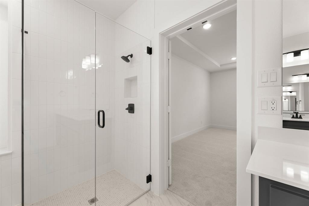 1115 Willow Lake Drive Property Photo 22