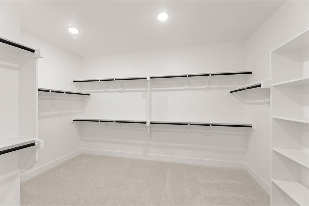 1115 Willow Lake Drive Property Photo 24