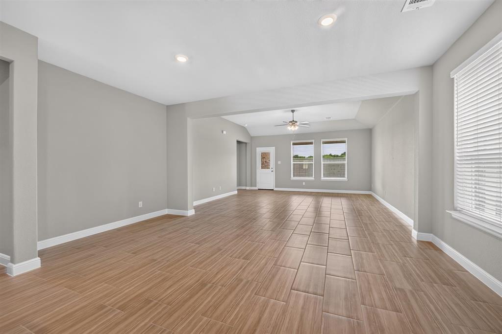 11224 Winged Elm Way Property Photo 9