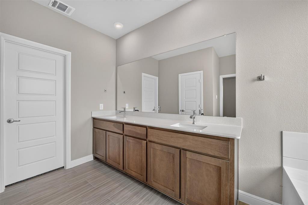 11224 Winged Elm Way Property Photo 20