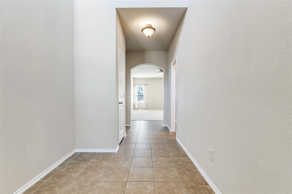 427 Paddock Lane Property Photo 2