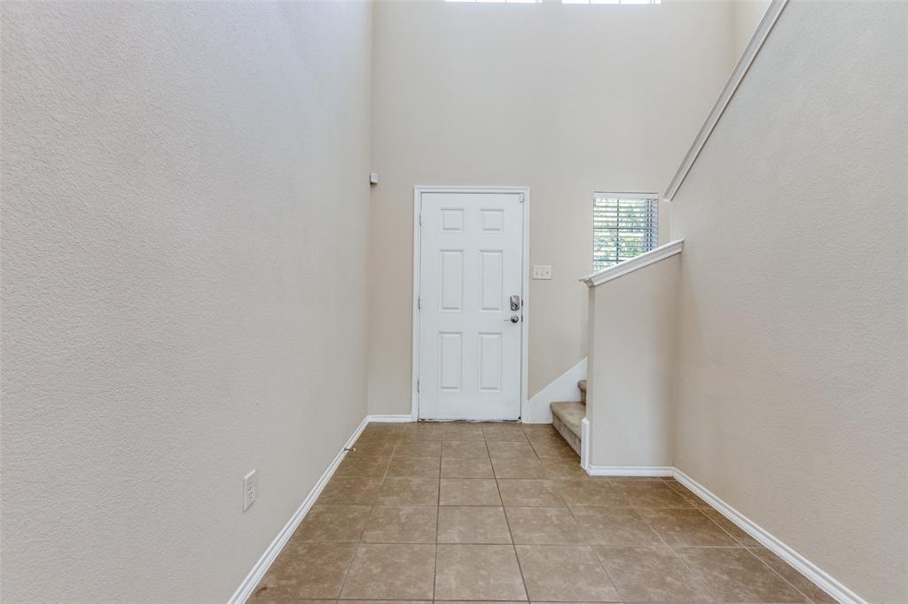 427 Paddock Lane Property Photo 3