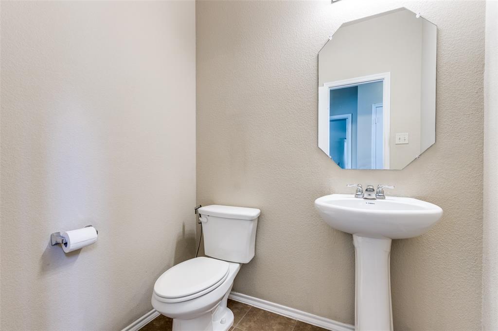 427 Paddock Lane Property Photo 4