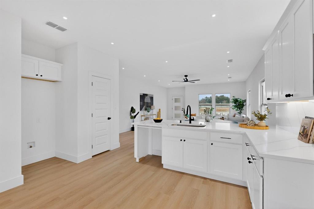 10129 Budtime Lane Property Photo 10