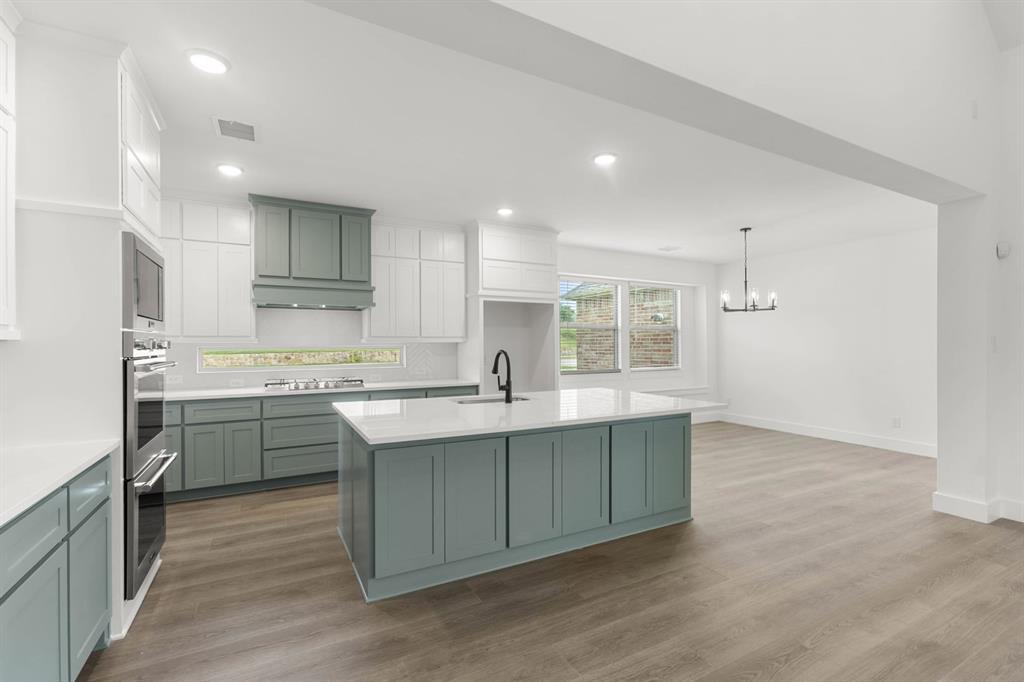 413 Tower Street Property Photo 13