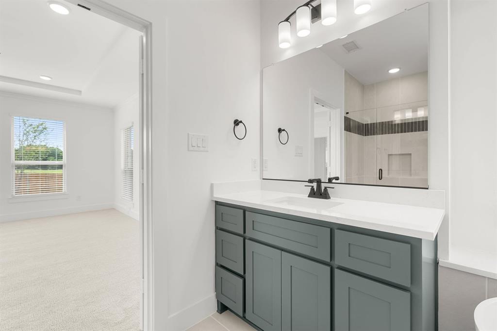 413 Tower Street Property Photo 20