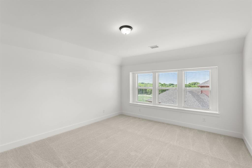 413 Tower Street Property Photo 24