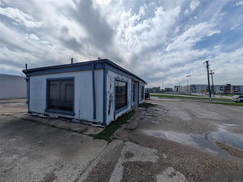 1204 K Avenue Property Photo 2