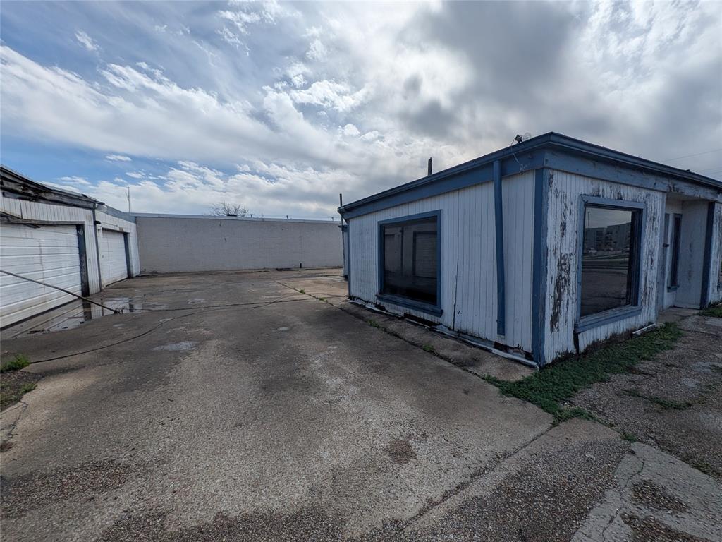 1204 K Avenue Property Photo 3