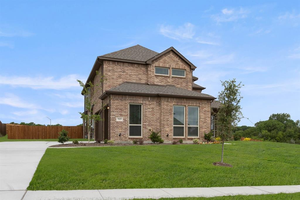 513 Pond Springs Drive Property Photo 2