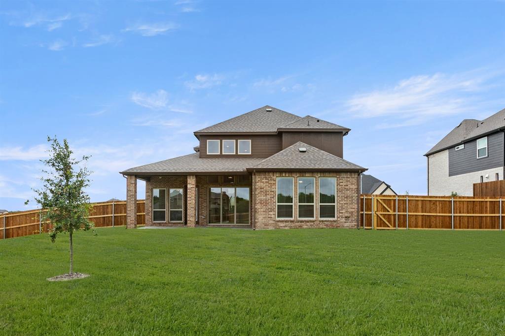 513 Pond Springs Drive Property Photo 3
