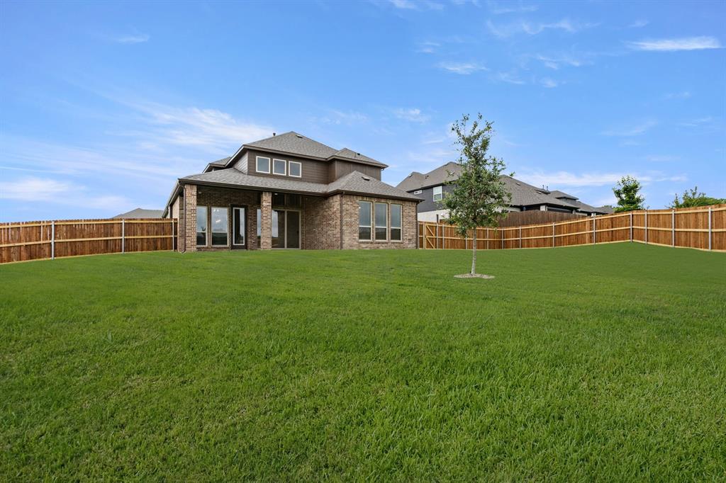 513 Pond Springs Drive Property Photo 4