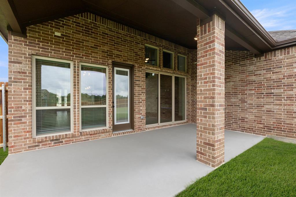 513 Pond Springs Drive Property Photo 5