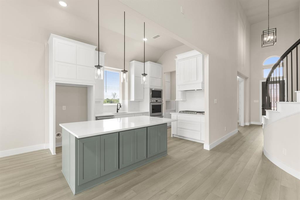 513 Pond Springs Drive Property Photo 15