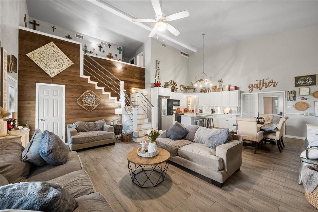 671 Robnett Road Property Photo 4