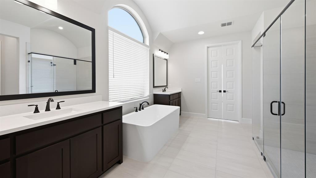 7329 Wayward Wind Drive Property Photo 15