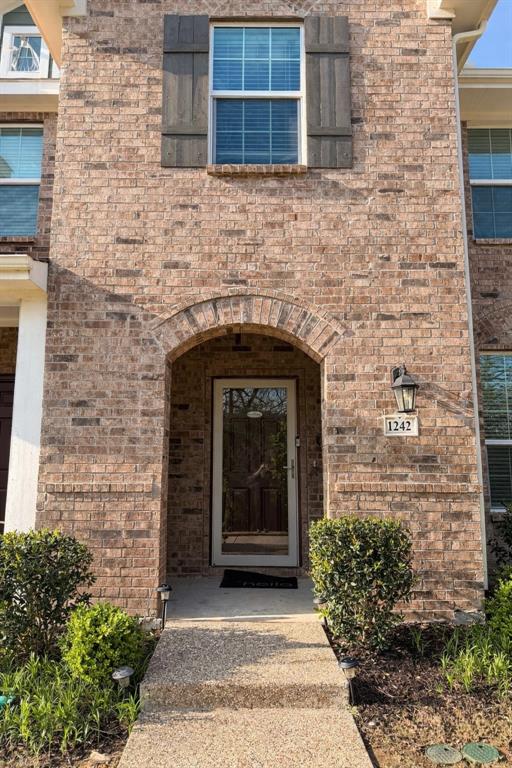 1242 Alamo Drive Property Photo 1