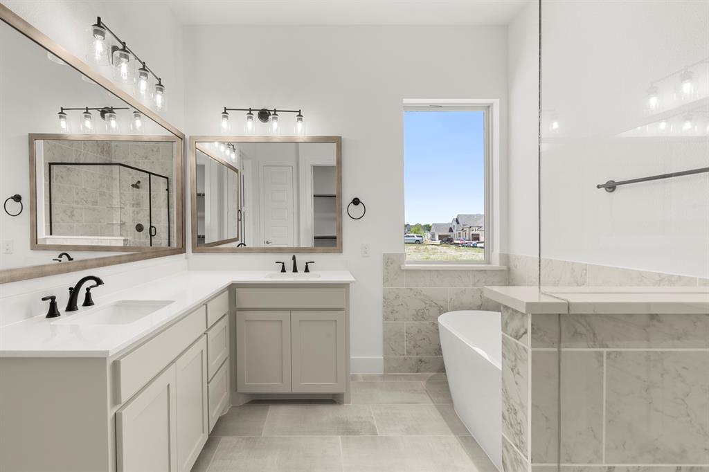 2202 Wickersham Road Property Photo 16