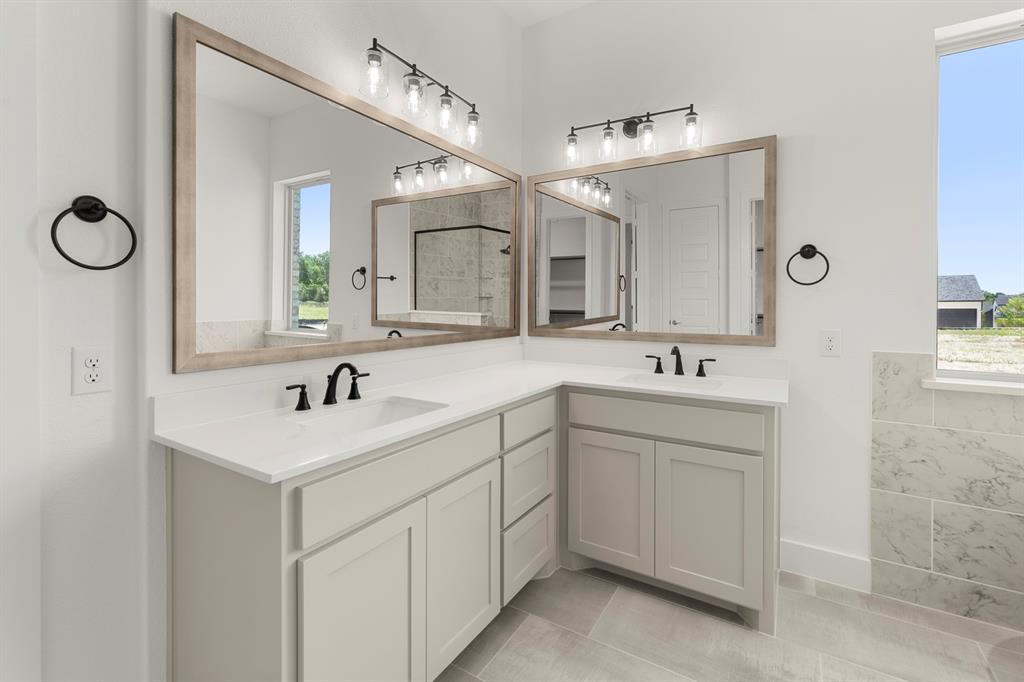 2202 Wickersham Road Property Photo 17