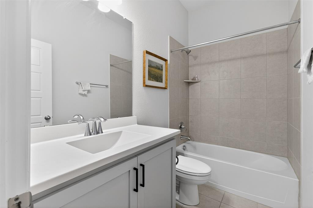 580 Courtyard Lane Property Photo 19