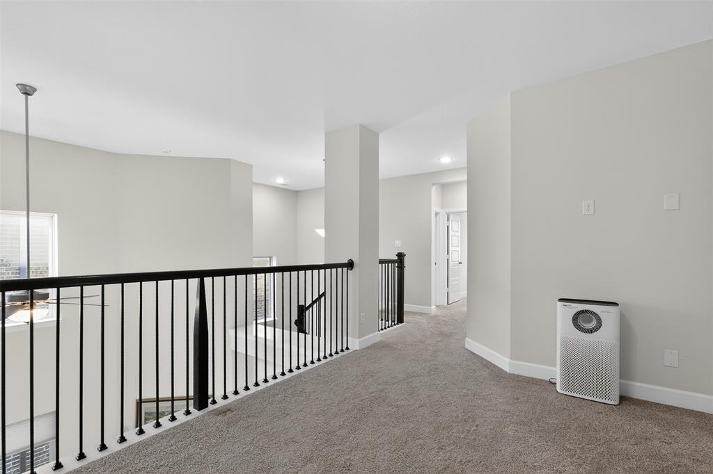 580 Courtyard Lane Property Photo 23