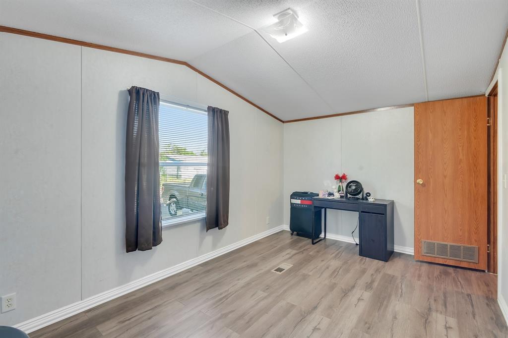 5 Lee Street Property Photo 3
