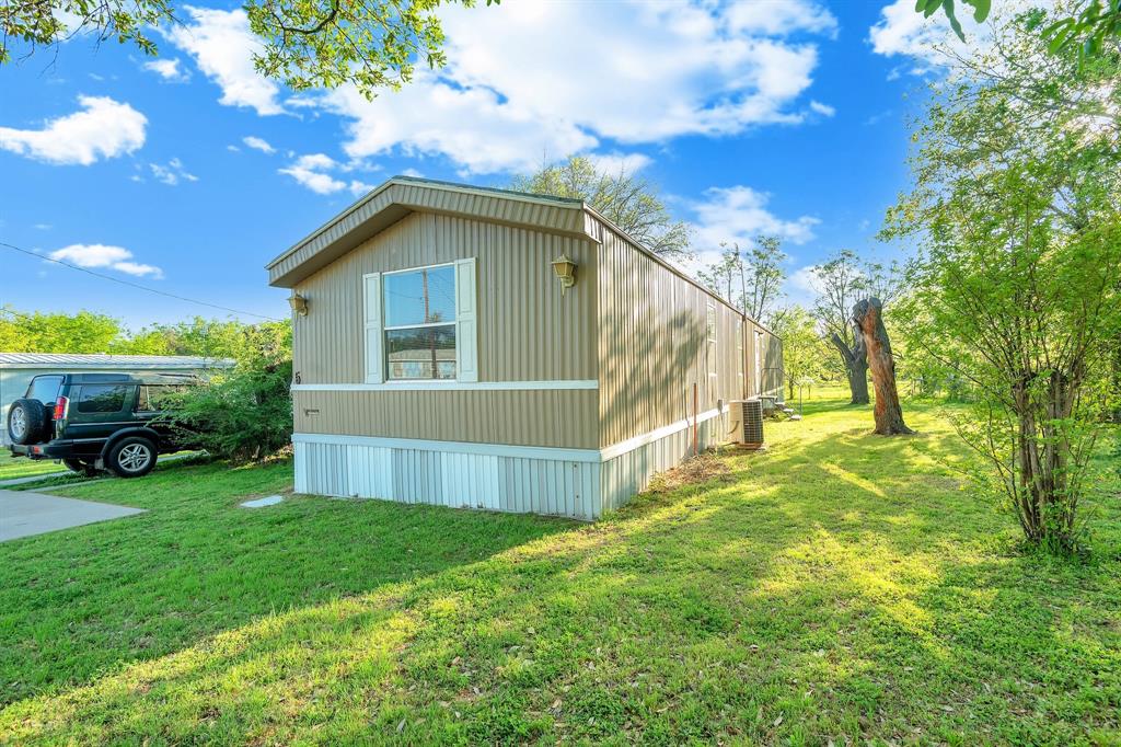 5 Lee Street Property Photo 27