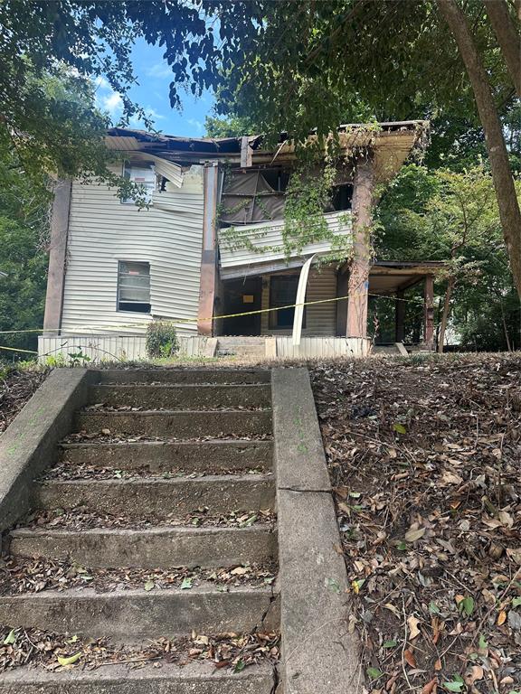 2412 Creswell Avenue Property Photo 1