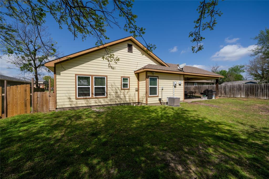 105 S 6th Street Property Photo 24