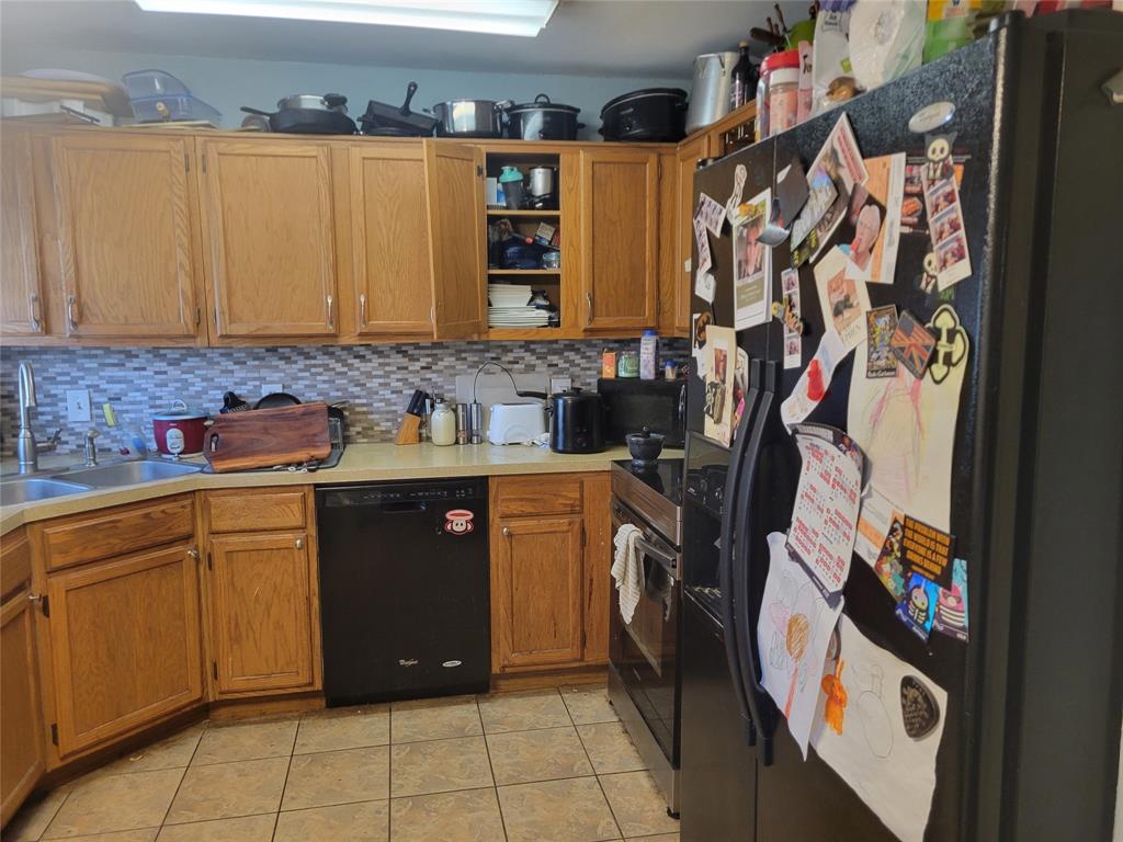 4621 Greenfern Lane Property Photo 7
