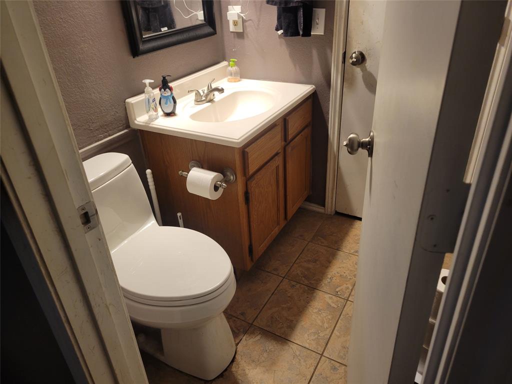 4621 Greenfern Lane Property Photo 11