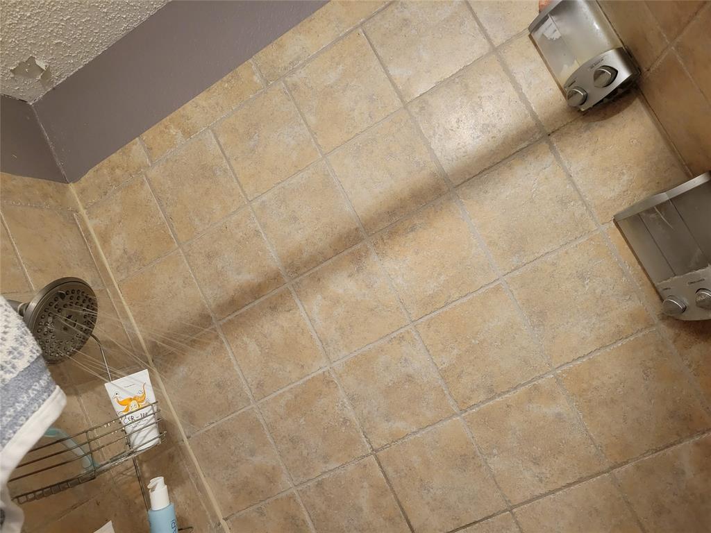 4621 Greenfern Lane Property Photo 15