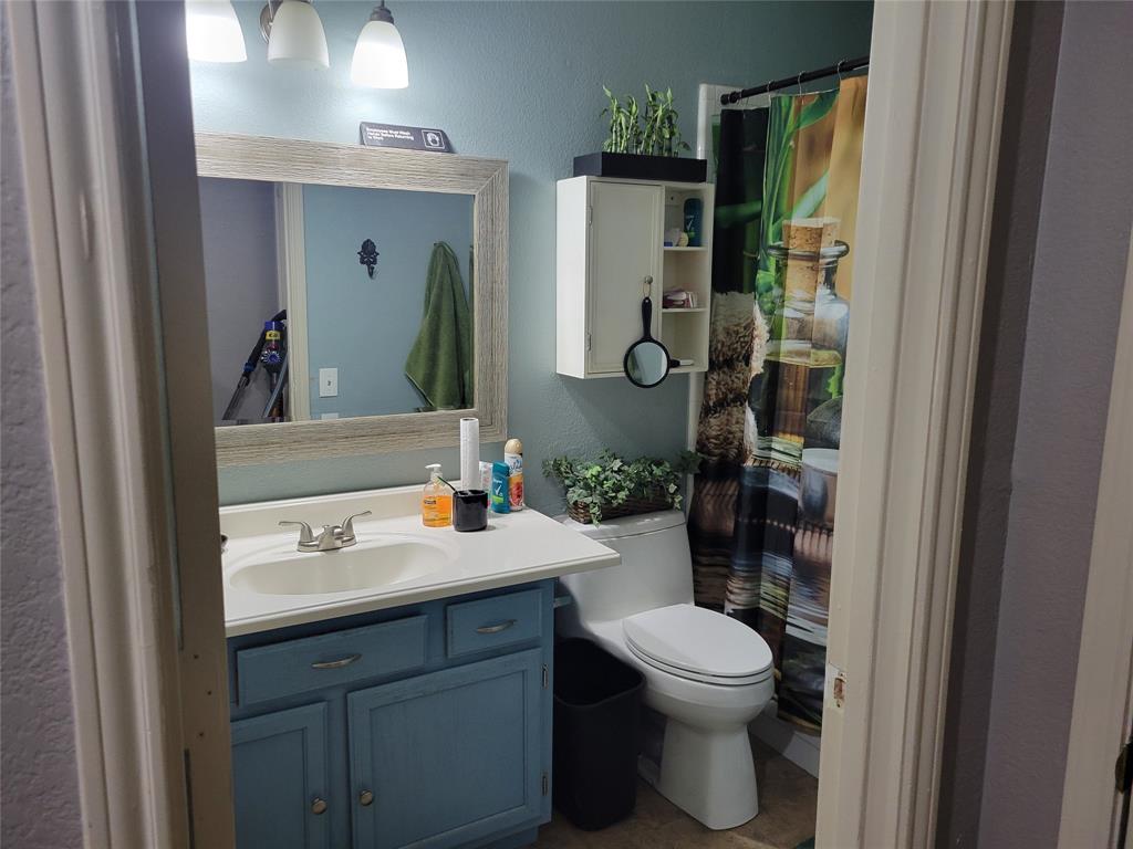 4621 Greenfern Lane Property Photo 16
