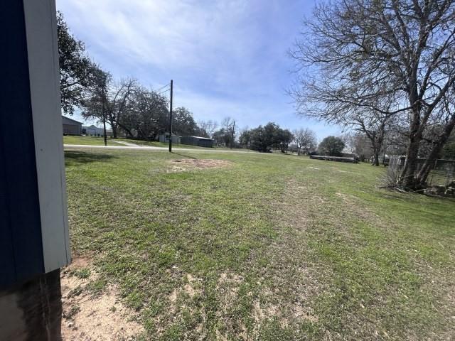 902 Simpson Street Property Photo 4