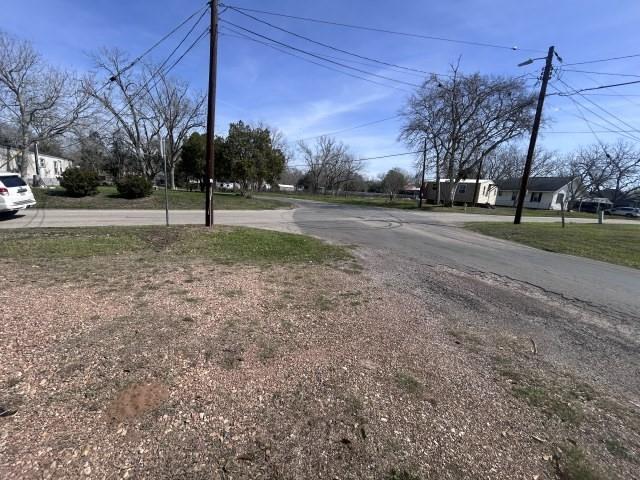 902 Simpson Street Property Photo 7