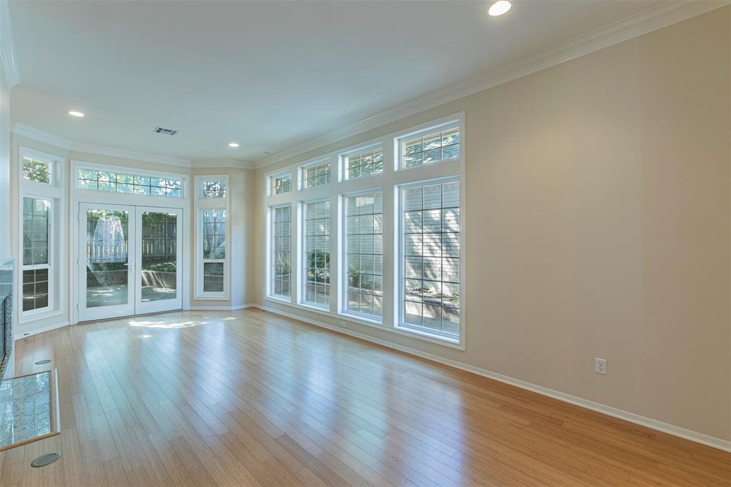 79 Sugar Creek Place Property Photo 3
