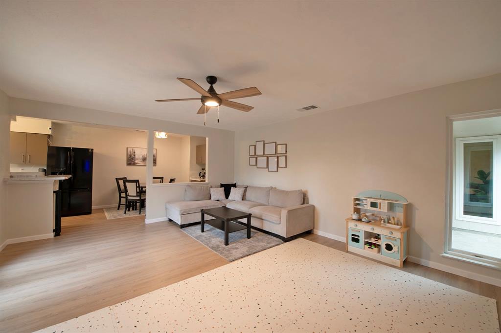 9322 Shipman Street Property Photo 13