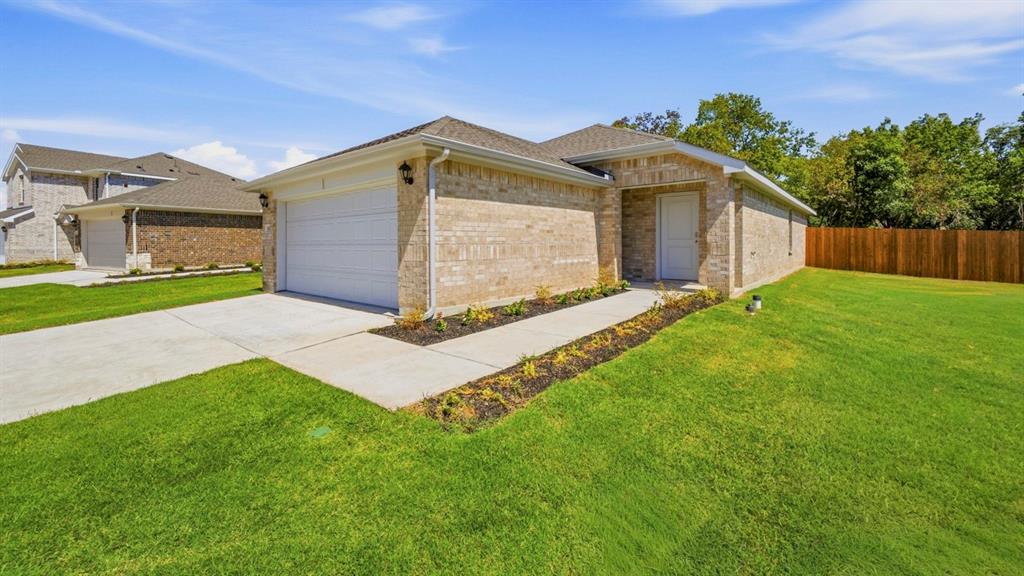 1917 Glory Drive Property Photo 1