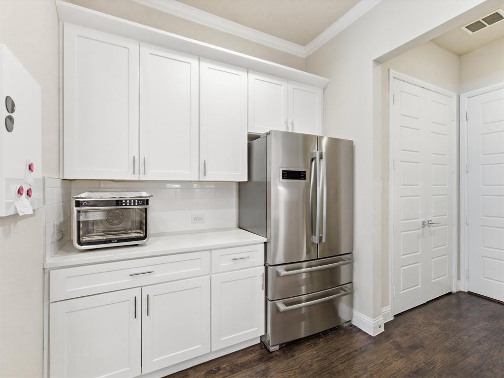 8538 Church Street Property Photo 14