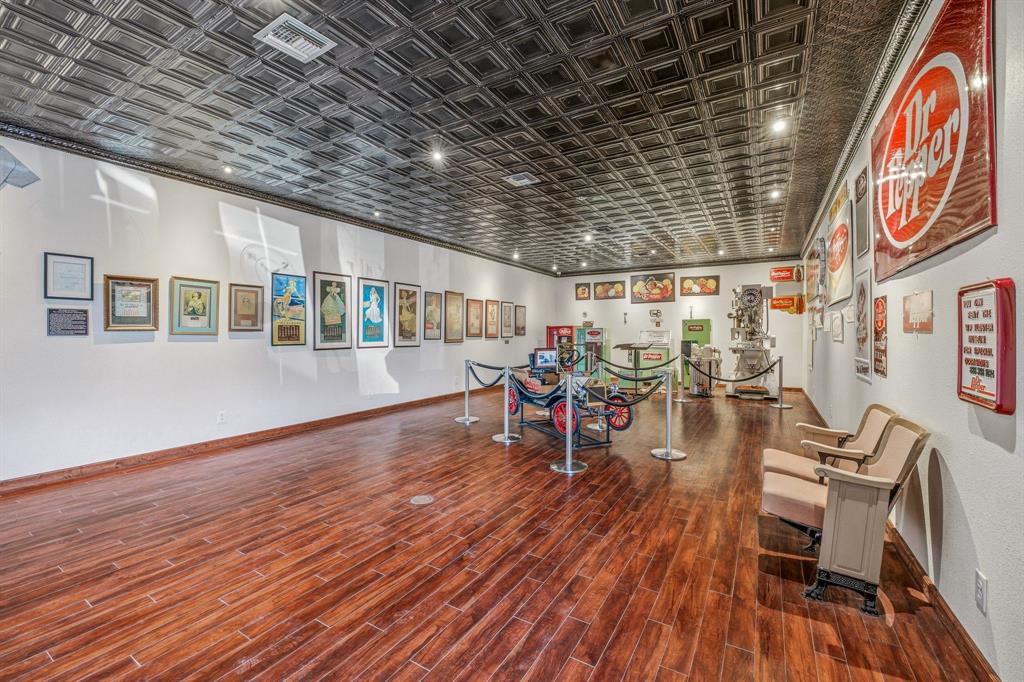 127 S Patrick Street Property Photo 8